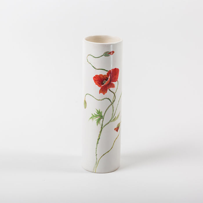 Κεραμικό βάζο επιζωγραφισμένο με λουλούδια της Άνοιξης.  Υλικό: Πήλος