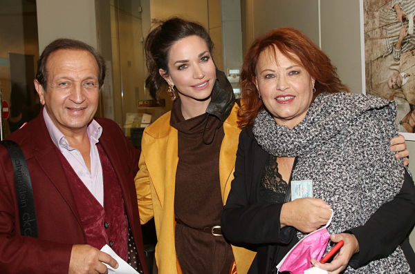 Ο Σπύρος Μπιμπίλας, η Κατερίνα Γερονικολού και η Νικολέτα Βλαβιανού.