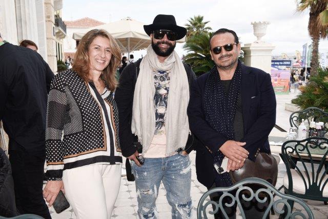 Η CEO της Arla Άντζελα Κοτρότσου με τον Περικλή Κονδυλάτο και τον Βασίλη Ζούλια στο ξενοδοχείο Ποσειδώνιο.